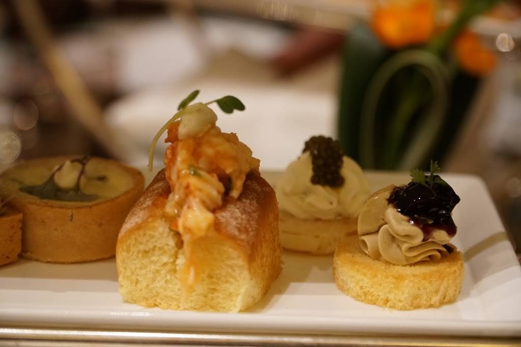 The Palm Court | restaurant | 768 5th Ave, New York, NY 10019, USA | 2125465300 OR +1 212-546-5300