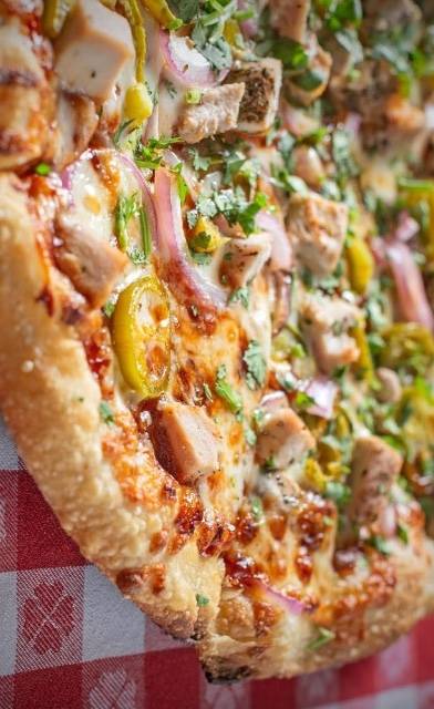 La Roccia Lincoln Park | restaurant | 1909 N Lincoln Ave #1, Chicago, IL 60614, USA | 3122550851 OR +1 312-255-0851