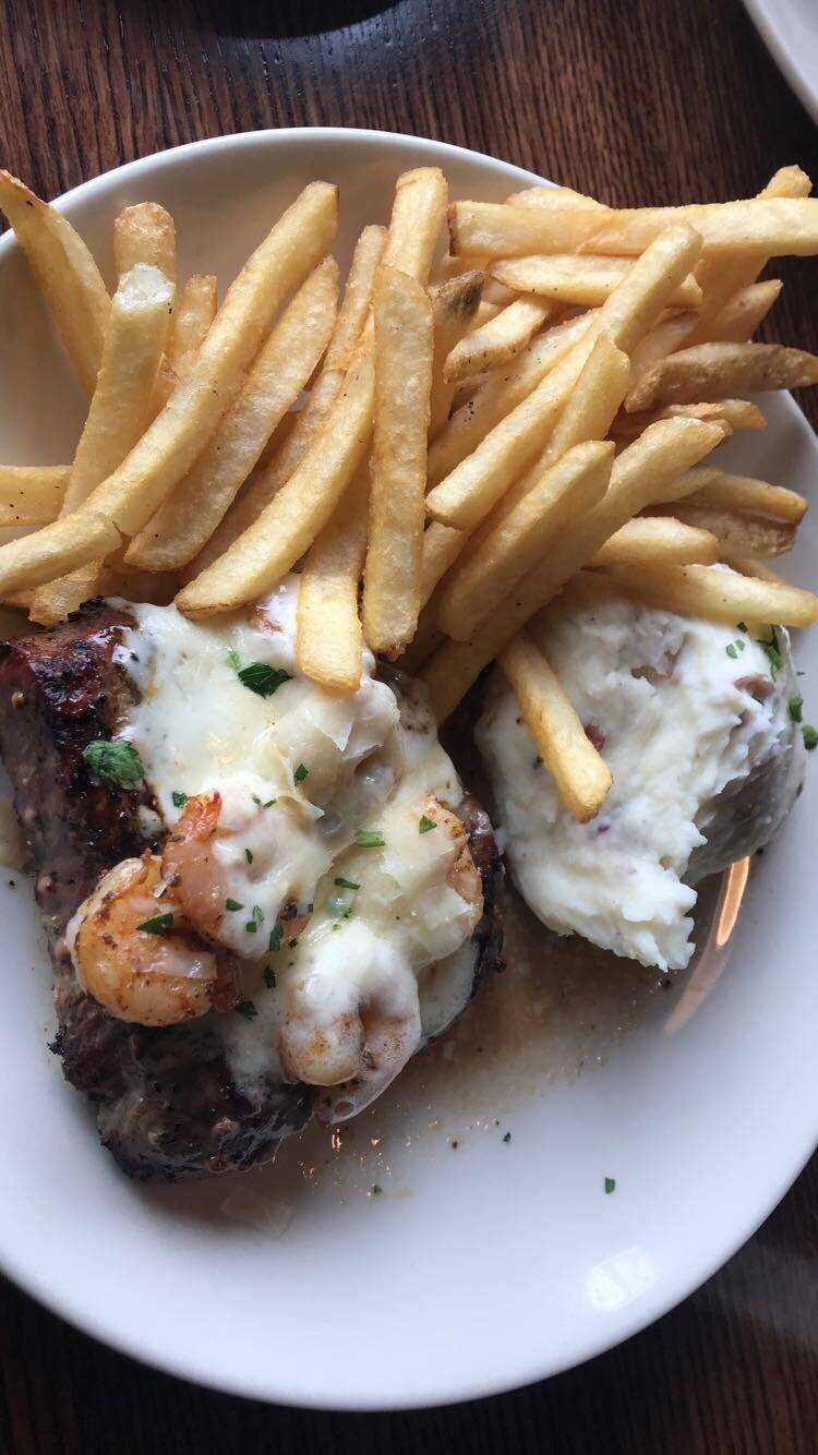 Applebees Grill + Bar | restaurant | 991 Beards Hill Rd, Aberdeen, MD 21001, USA | 4102737846 OR +1 410-273-7846