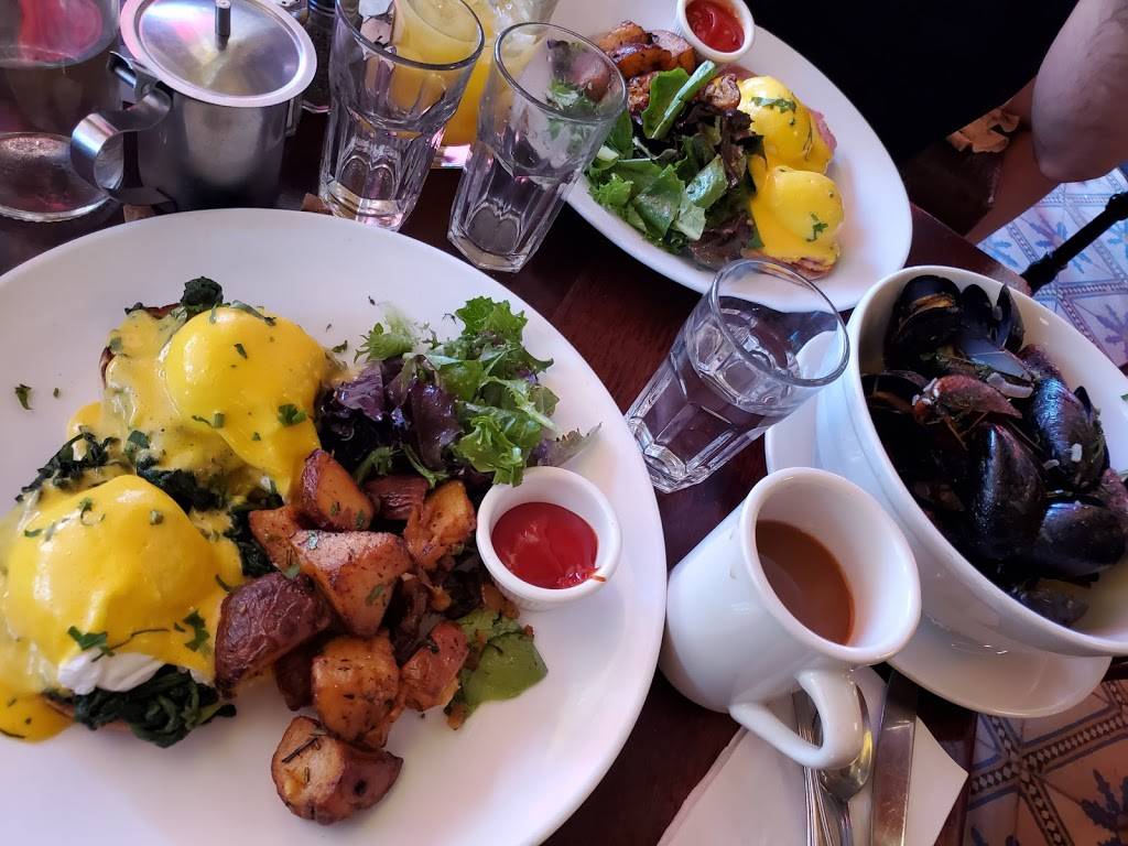 Bar Tabac | restaurant | 128 Smith St, Brooklyn, NY 11201, USA | 7189230918 OR +1 718-923-0918