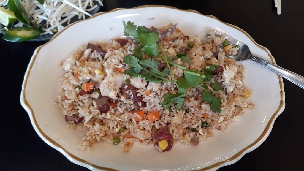 Pho LV | restaurant | 72 Boardman Poland Rd, Youngstown, OH 44512, USA | 3309532222 OR +1 330-953-2222