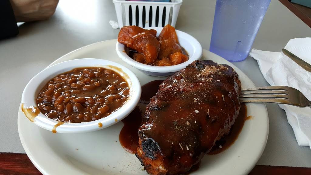 Five Aces Bbq | restaurant | 4000 Shaw Blvd, St. Louis, MO 63110, USA | 3147714001 OR +1 314-771-4001