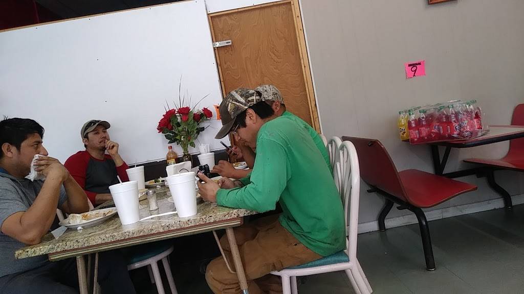 La Moncada-Tienda y Taqueria | restaurant | 1510 E Park Ave, Valdosta, GA 31602, USA | 2292475111 OR +1 229-247-5111