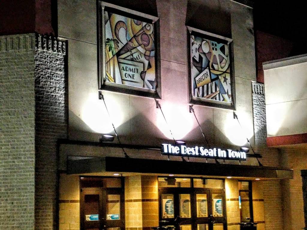 Cinemark Huntington Mall | meal takeaway | 500 E Mall Rd Suite 700, Barboursville, WV 25504, USA | 3047333984 OR +1 304-733-3984