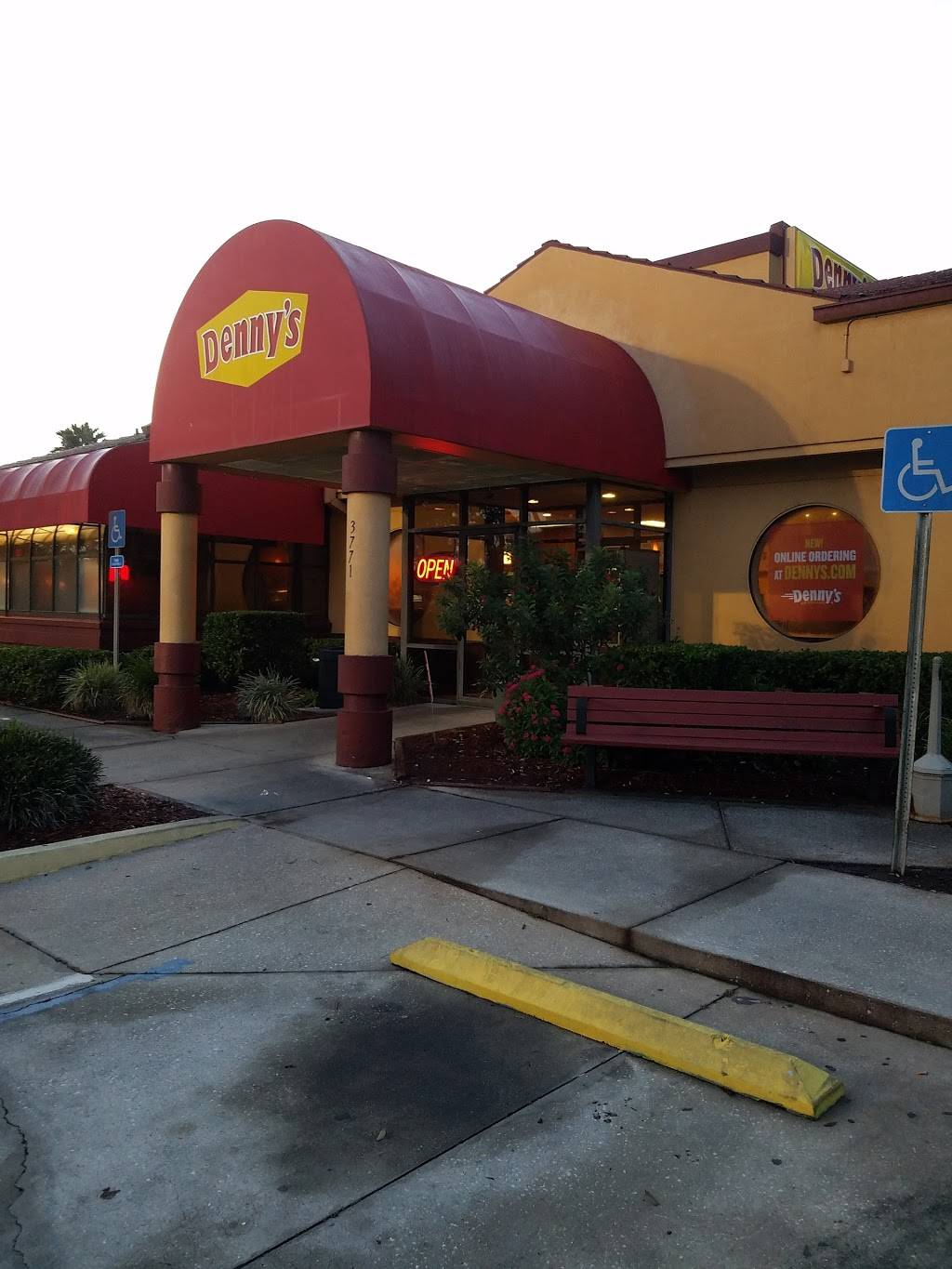 Dennys | restaurant | 3771 S Orlando Dr, Sanford, FL 32773, USA | 4073216306 OR +1 407-321-6306