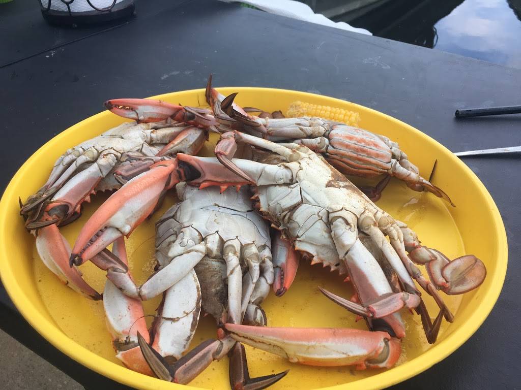 Captain dREs Crabbin Experience | restaurant | 2471 Paris Rd, New Orleans, LA 70129, USA | 5043399072 OR +1 504-339-9072