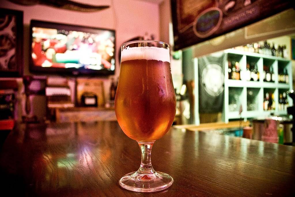 Mermaid Juice | restaurant | 458 N Highland St, Mt Dora, FL 32757, USA | 3525561030 OR +1 352-556-1030