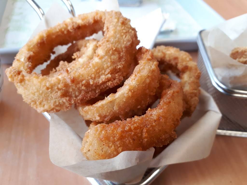 A&W Canada | restaurant | 213 Broad St E, Dunnville, ON N1A 1G1, Canada | 9057747992 OR +1 905-774-7992