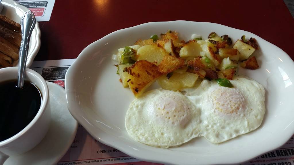 White Plains Coach Diner | restaurant | 50 Westchester Ave, White Plains, NY 10601, USA | 9144285700 OR +1 914-428-5700