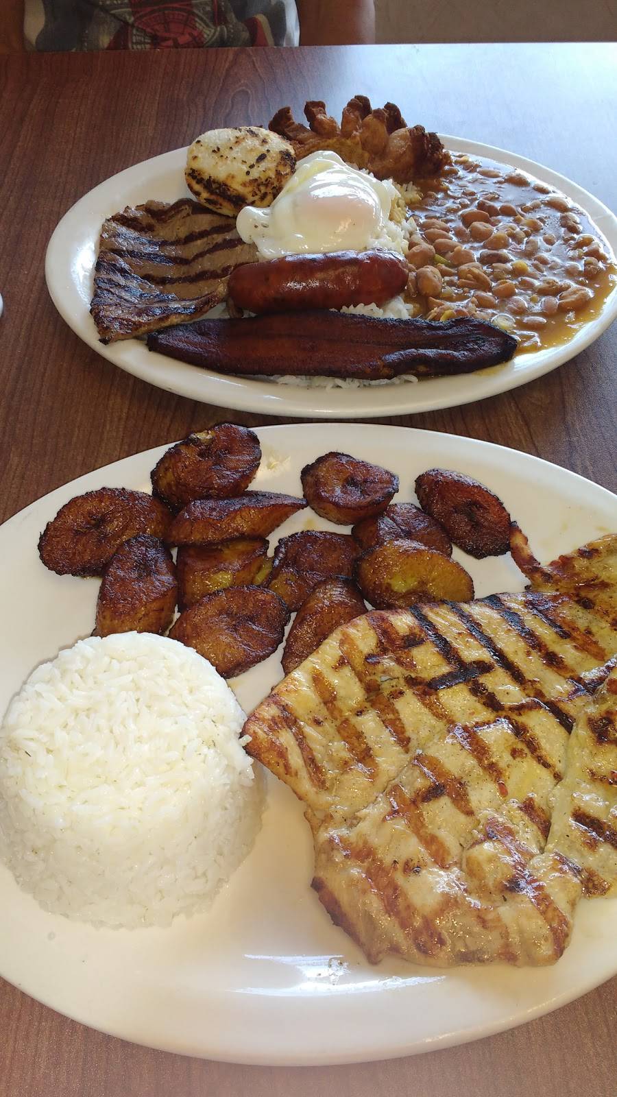 Molinas Bakery | restaurant | 2708 N University Dr, Sunrise, FL 33322, USA | 9546160753 OR +1 954-616-0753