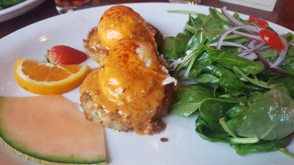 FIVE Athens | restaurant | 269 N Hull St #100, Athens, GA 30601, USA | 7065435515 OR +1 706-543-5515