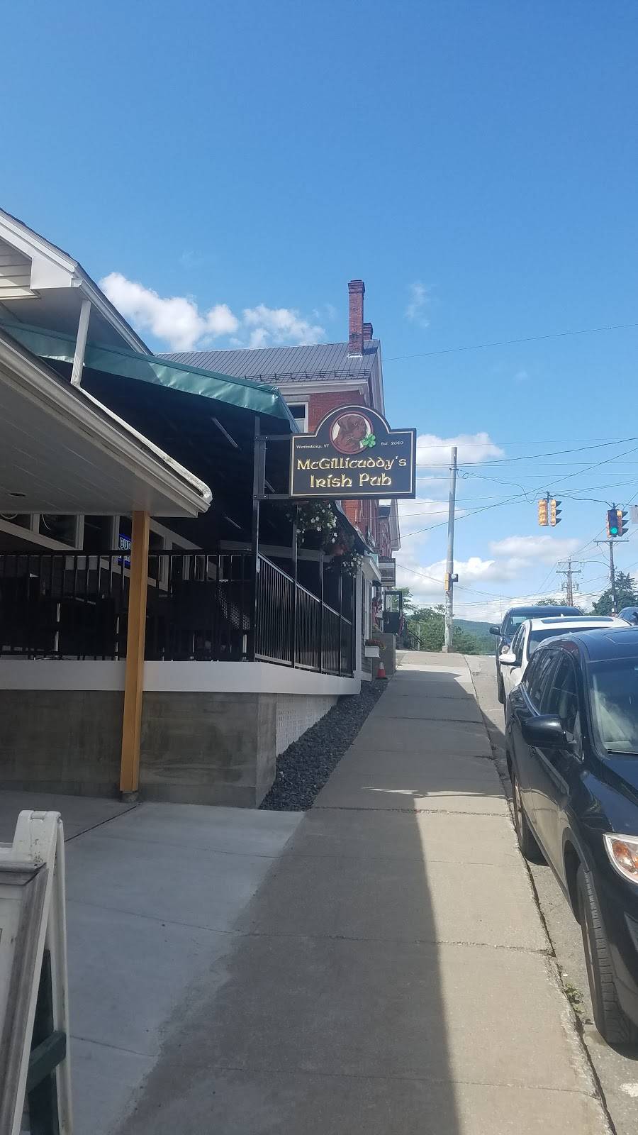 McGillicuddy’s | restaurant | N Main St, Waterbury, VT 05676, USA | 8028828596 OR +1 802-882-8596