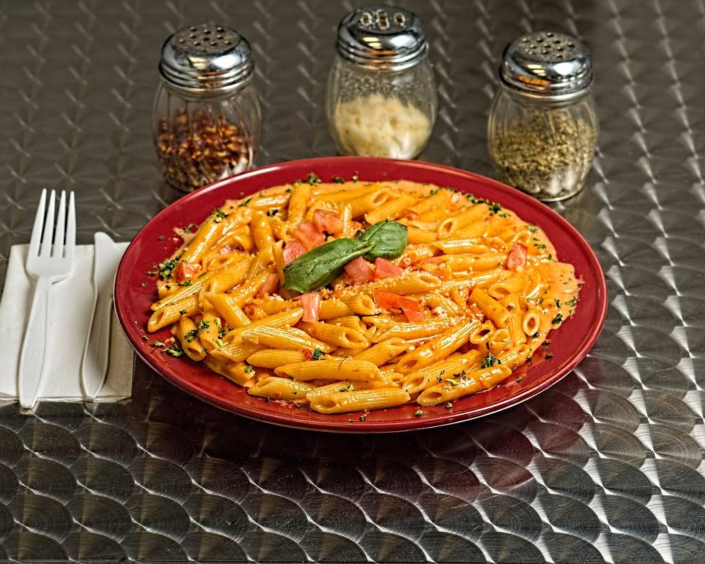 New House of Pizza | restaurant | 840 Main St, Hackensack, NJ 07601, USA | 2013421571 OR +1 201-342-1571