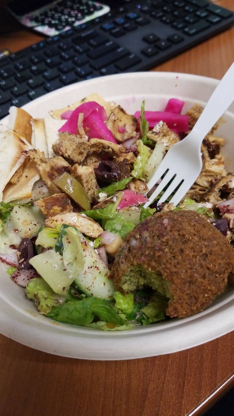 Chopped Olive Modern Mediterranean- A Fast Casual Restaurant | restaurant | 47454 Grand River Ave, Novi, MI 48374, USA | 2489243009 OR +1 248-924-3009