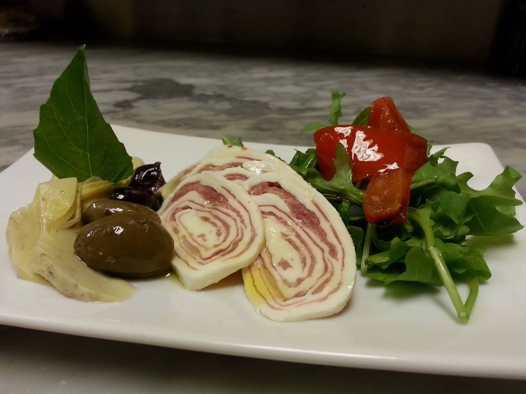 Pietros Italian Restaurant | restaurant | 46 W Main St, Ramsey, NJ 07446, USA | 2013270580 OR +1 201-327-0580