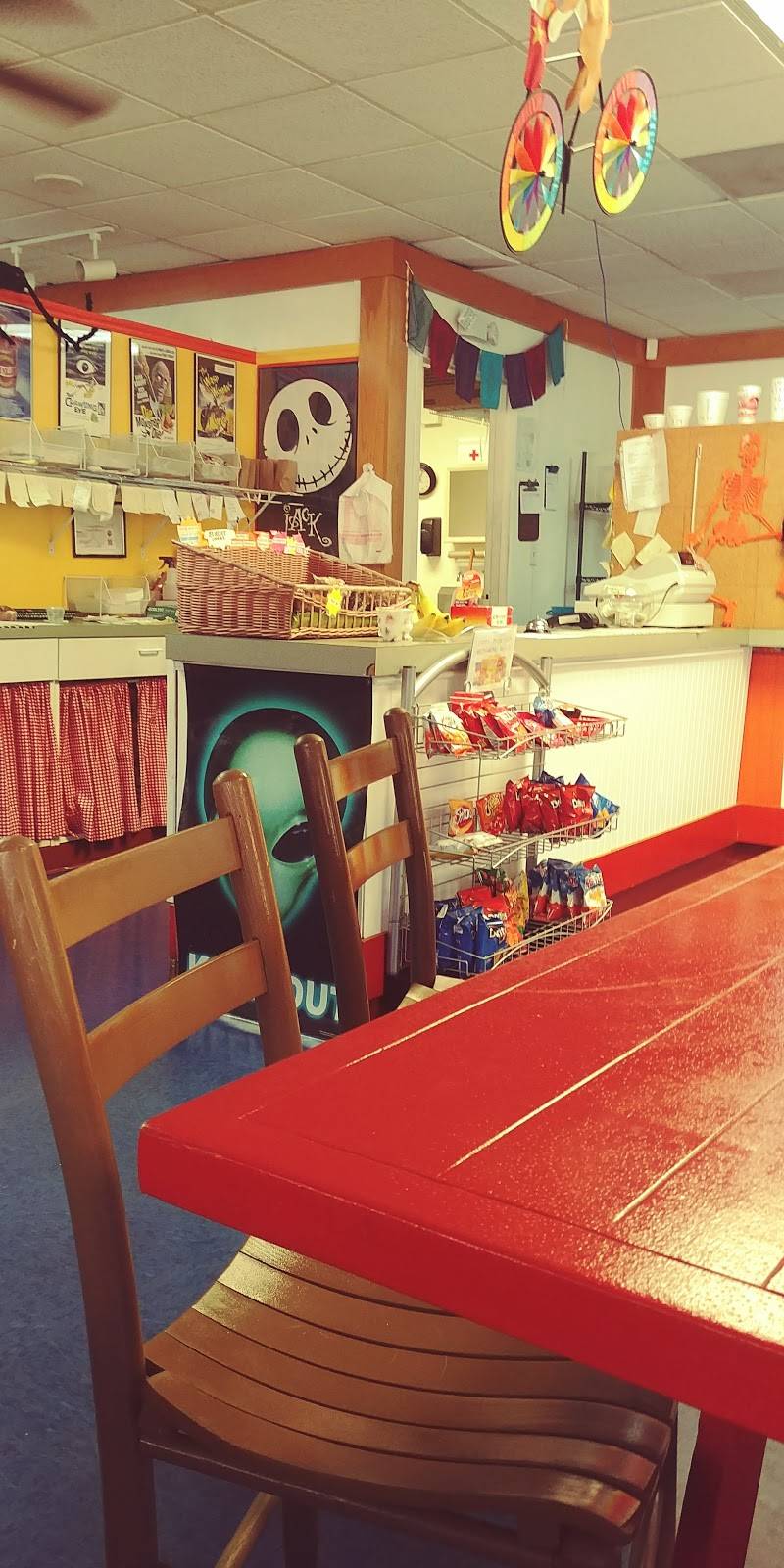 Picnics Cafe & Catering | cafe | 4902 Eisenhower Blvd S #144, Tampa, FL 33634, USA | 8138820262 OR +1 813-882-0262