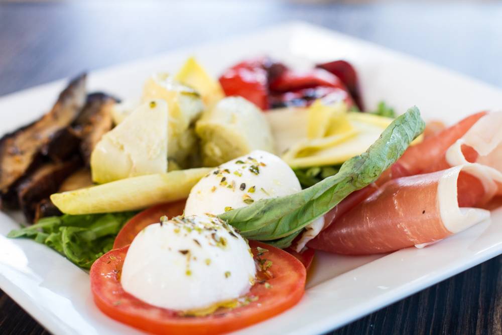 Le Viking Restaurant & Bar | restaurant | 58 Chemin Masson, Sainte-Marguerite-du-Lac-Masson, QC J0T 1L0, Canada | 4502284400 OR +1 450-228-4400