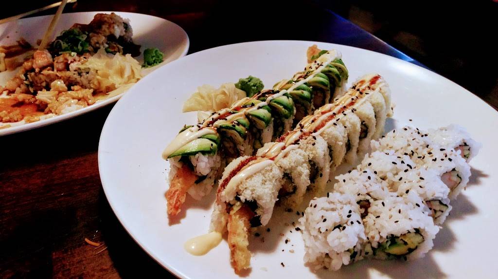 Red Salmon Japanese Restaurant | restaurant | 2010 W Ave J8 #113, Lancaster, CA 93536, USA | 6619456565 OR +1 661-945-6565