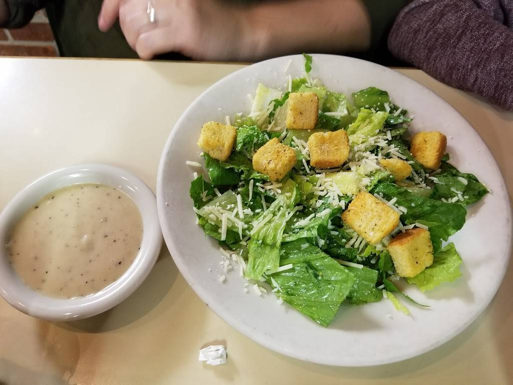 Pizza Shack | restaurant | 8676, 115 W Montgomery St, Willis, TX 77378, USA | 9368569780 OR +1 936-856-9780