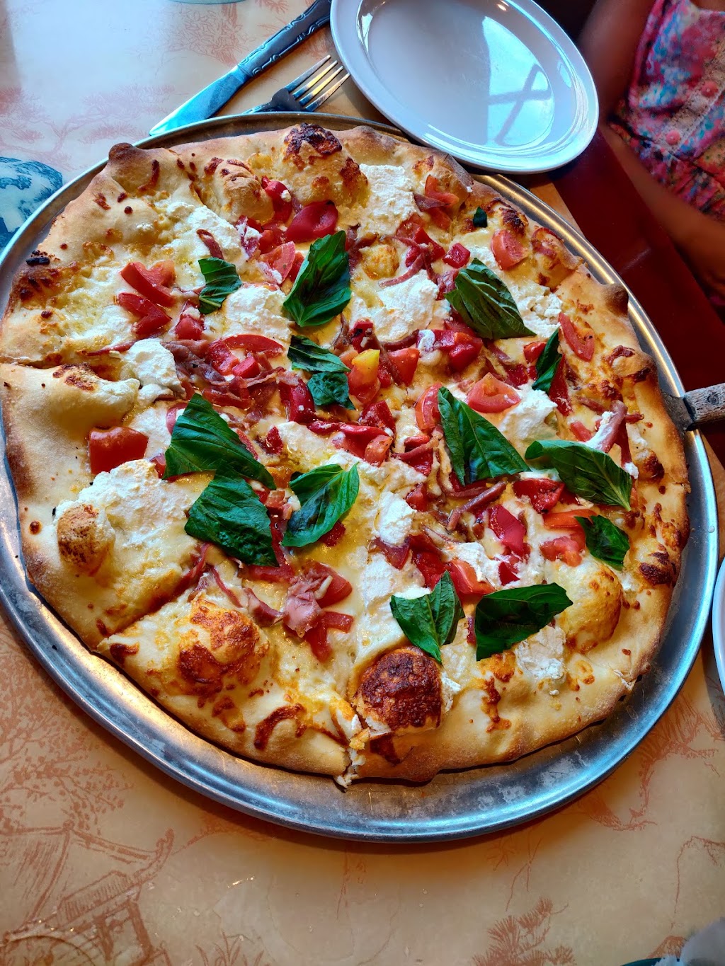 Venezias | Pizza & Pasta | restaurant | 1321 E Main St, Russellville, AR 72801, USA | 4799682588 OR +1 479-968-2588