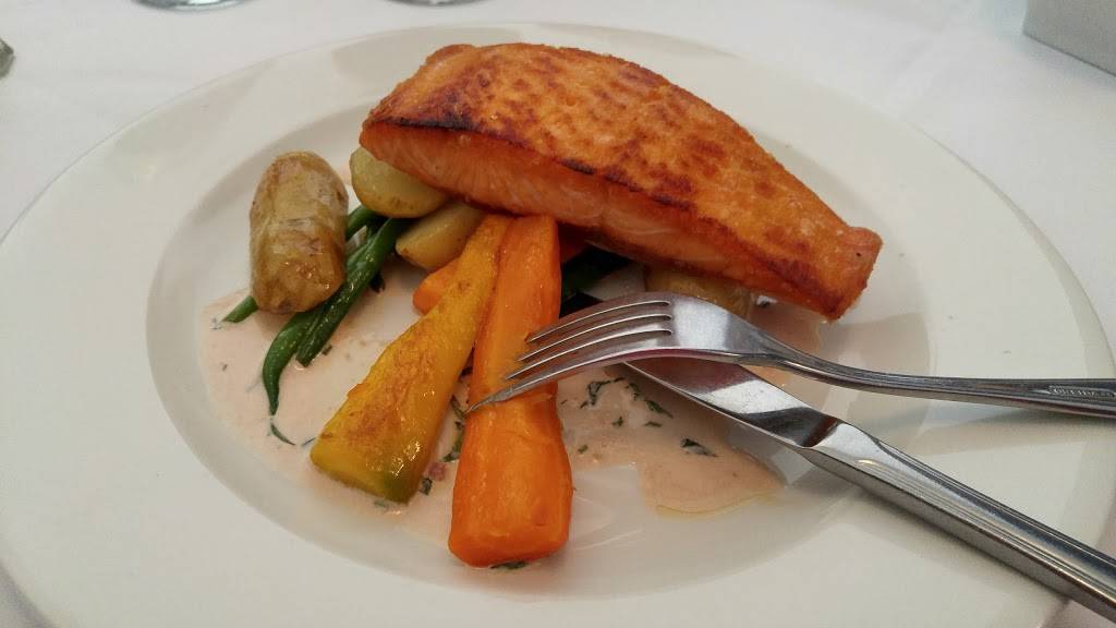 Bistro 238 | restaurant | 1413 King St E, Courtice, ON L1E 2J5, Canada | 9055764688 OR +1 905-576-4688