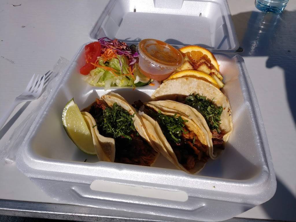 Taqueria Columbine | restaurant | 12330 E 44th Ave, Denver, CO 80239, USA | 3038093030 OR +1 303-809-3030