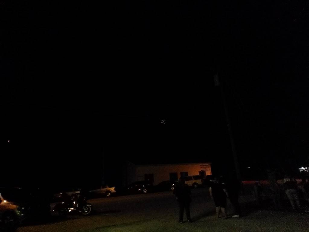 Pepperonis Pizza | restaurant | 145 Front St, Rome City, IN 46784, USA | 2608542662 OR +1 260-854-2662