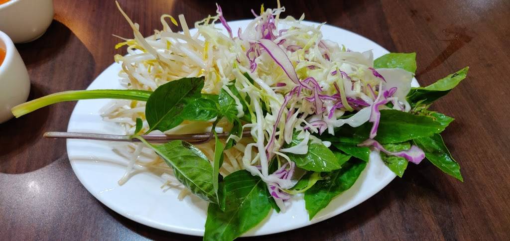 Pho Metro | restaurant | 2057 Lawrence Ave E, Scarborough, ON M1R 2Z4, Canada | 4167508898 OR +1 416-750-8898