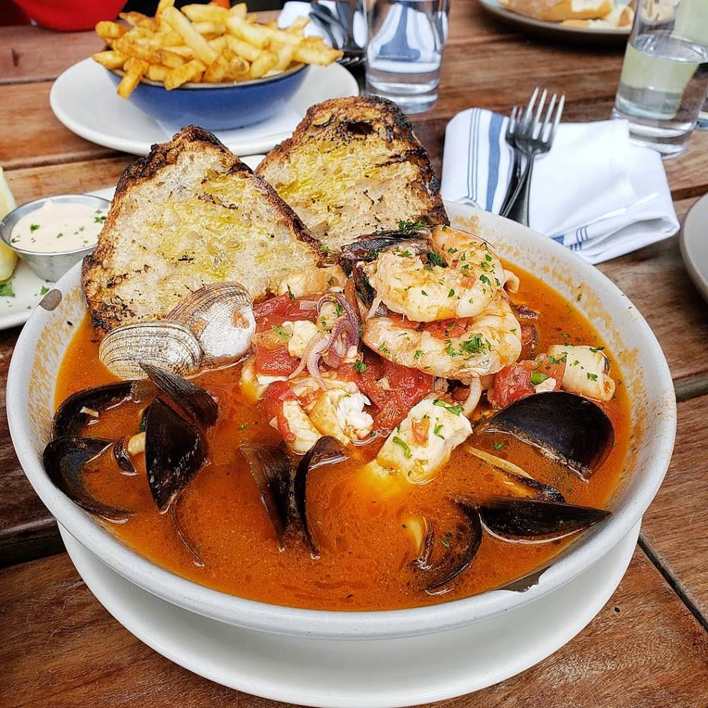 Hog Island Oyster Co. | restaurant | One Ferry Building, #11, San Francisco, CA 94111, USA | 4153917117 OR +1 415-391-7117