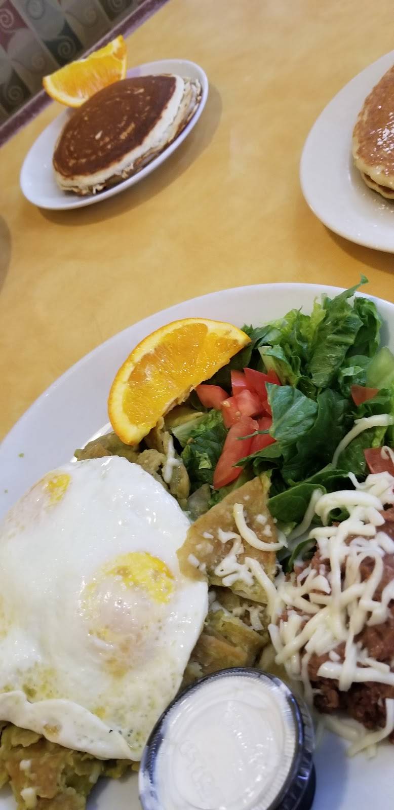 Eggsperience Café | cafe | 2000 Tower Dr, Glenview, IL 60026, USA | 8479985111 OR +1 847-998-5111