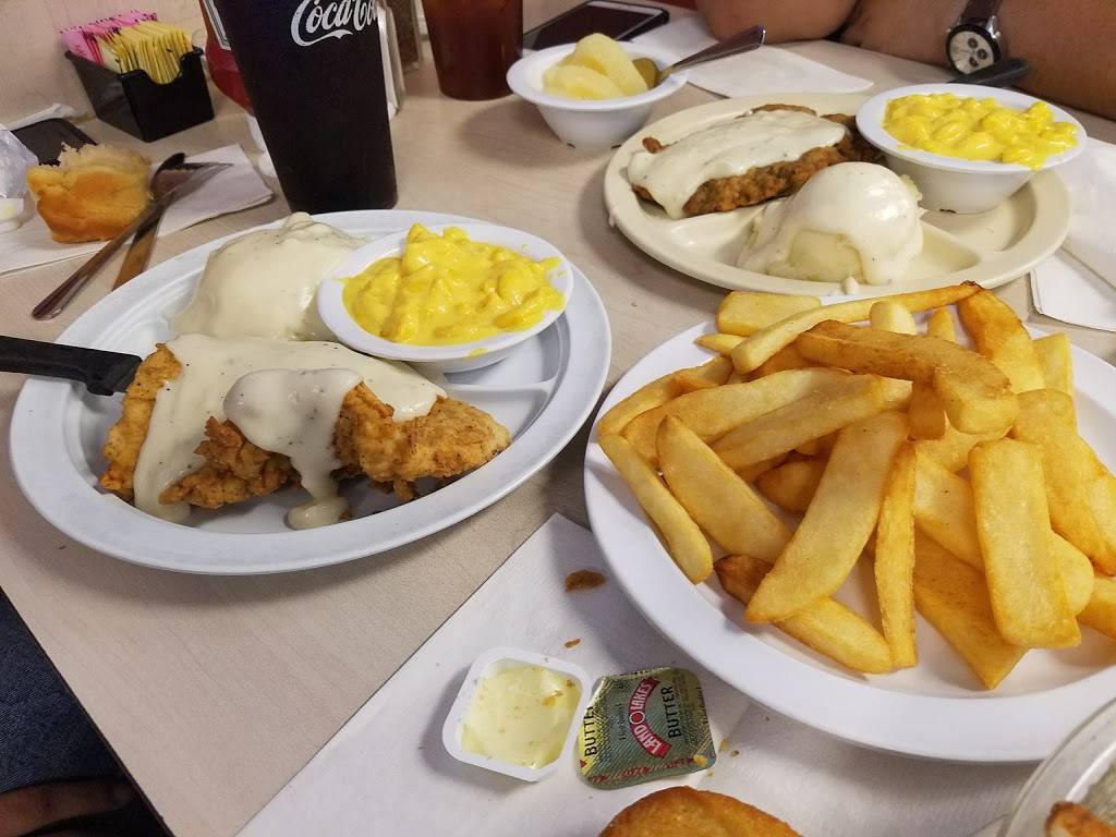 Mamas Daughters Diner | restaurant | 2412 W Shady Grove Rd, Irving, TX 75060, USA | 9727902778 OR +1 972-790-2778