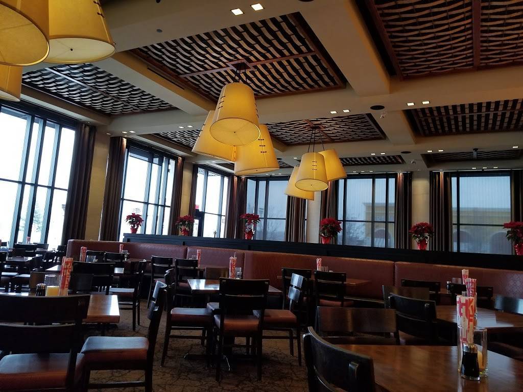 P.F. Changs | meal takeaway | 2064 E Beltline Ave NE, Grand Rapids, MI 49525, USA | 6164472060 OR +1 616-447-2060