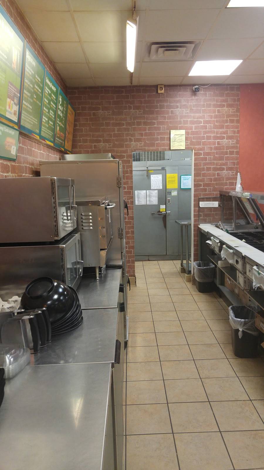 Subway | restaurant | 3325 Memorial Blvd, Murfreesboro, TN 37129, USA | 6158951606 OR +1 615-895-1606