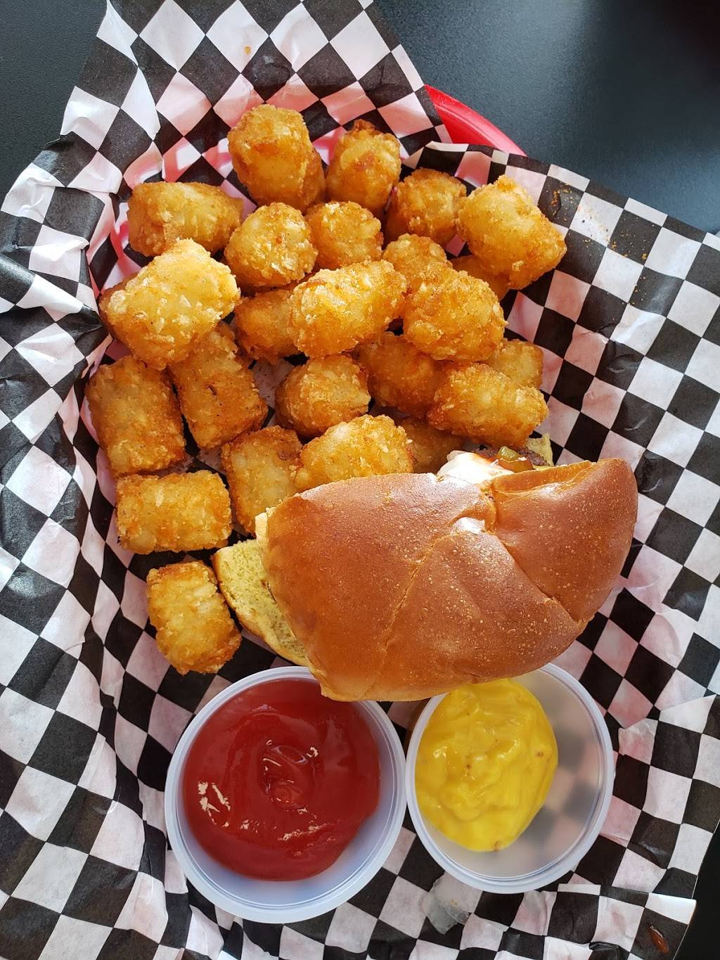 Hamburger Mikes | restaurant | 1533 Jodeco Rd Suite A, Stockbridge, GA 30281, USA | 6788144534 OR +1 678-814-4534