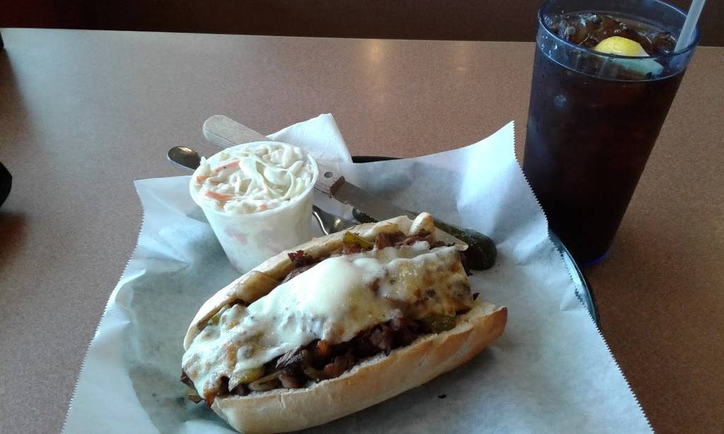 Hurricanes Cafe & Deli | cafe | 682 US-202, Greene, ME 04236, USA | 2079463354 OR +1 207-946-3354