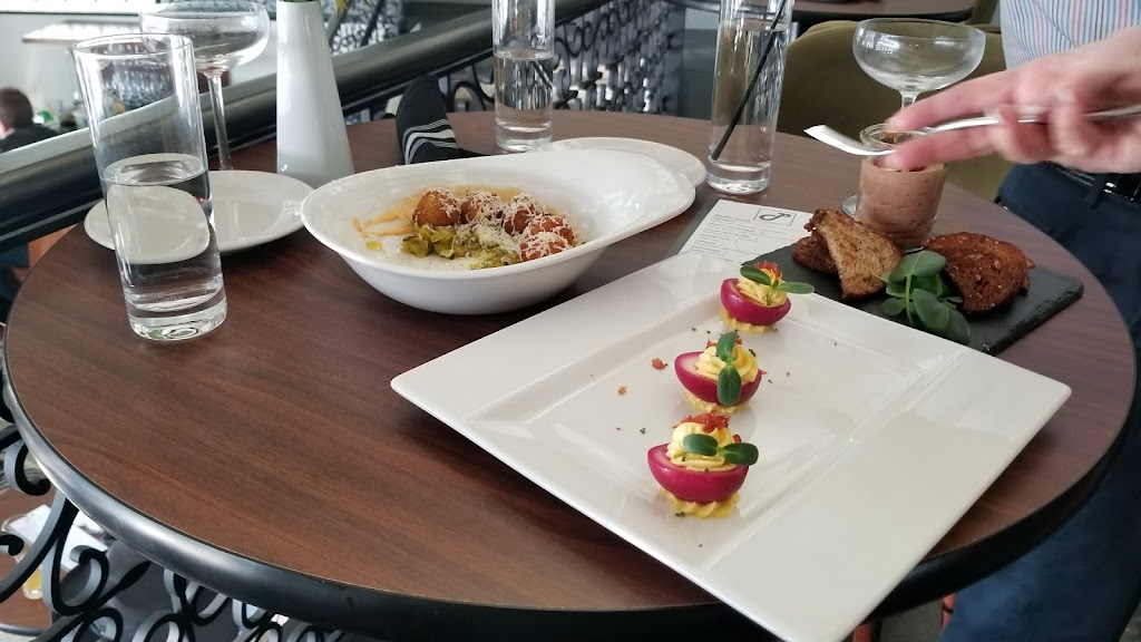 Parker at The Fontaine | restaurant | 901 W 48th Pl, Kansas City, MO 64112, USA | 8164378420 OR +1 816-437-8420