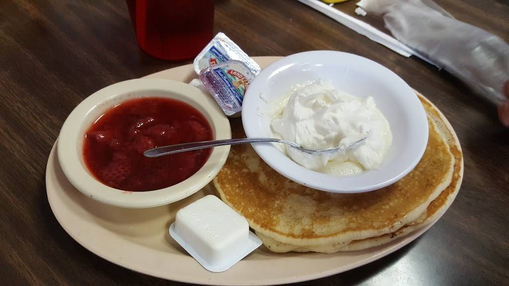 Kellys Kafe | restaurant | 24 Front St, Big Sandy, TN 38221, USA | 7315933025 OR +1 731-593-3025