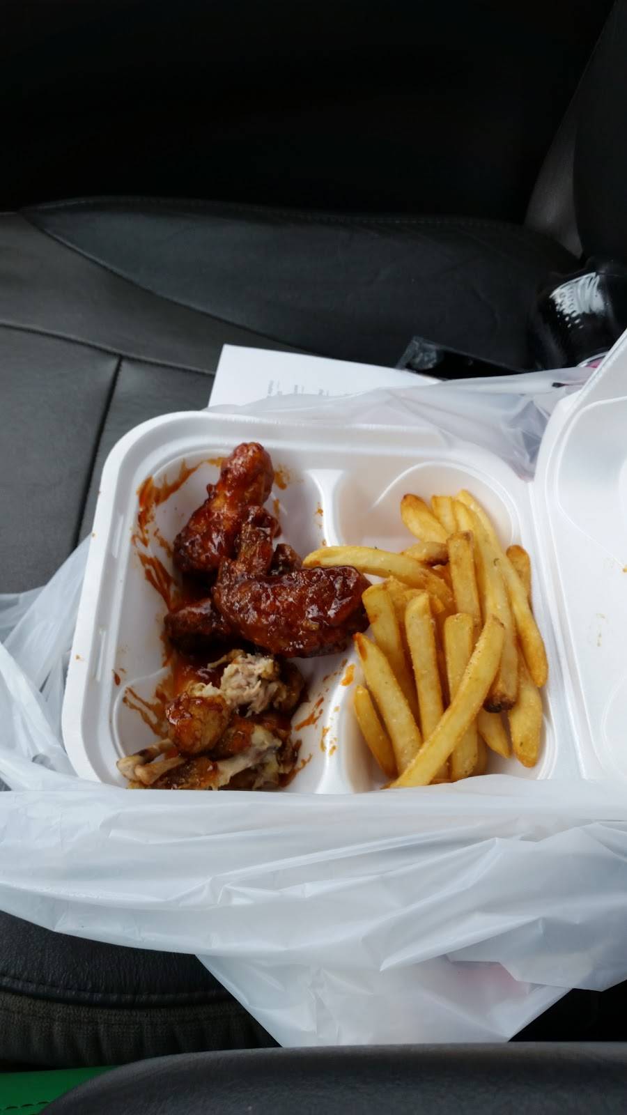 Coras Best Chicken Wings | restaurant | 168 Cesar Chavez St, St Paul, MN 55107, USA | 6512210020 OR +1 651-221-0020