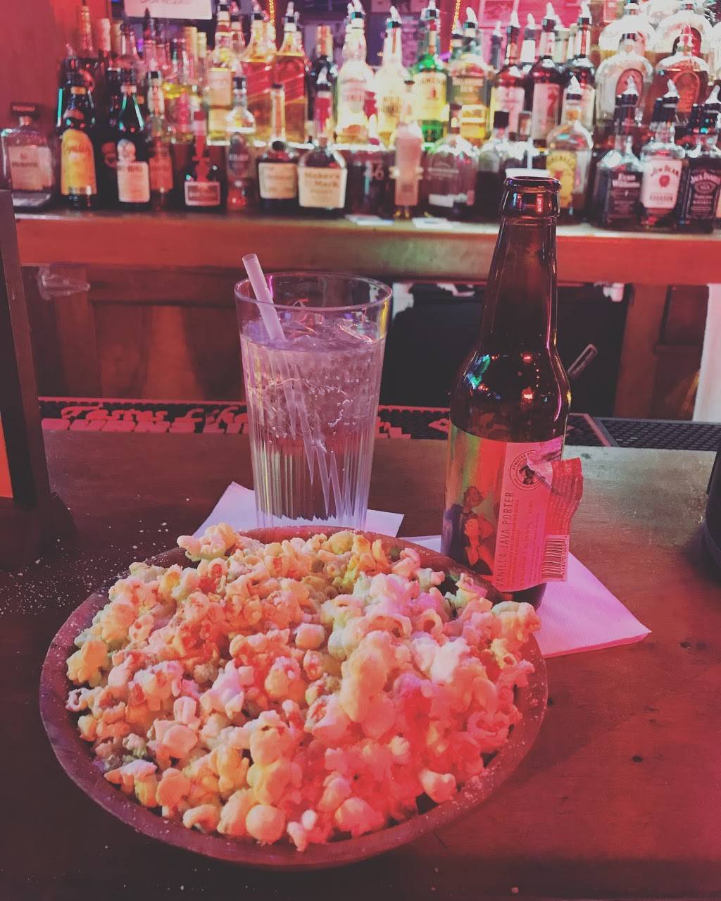 Tommys Detroit Bar & Grill | restaurant | 624 3rd Ave, Detroit, MI 48226, USA | 3139652269 OR +1 313-965-2269