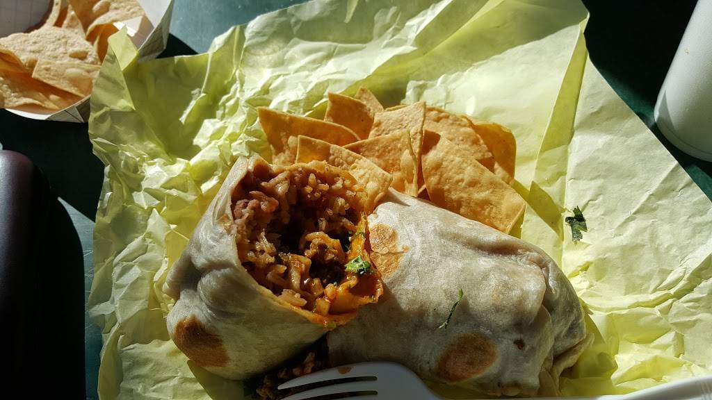 L A Casita Mexican Grill | restaurant | 106 W Main St, Santa Paula, CA 93060, USA | 8055256355 OR +1 805-525-6355