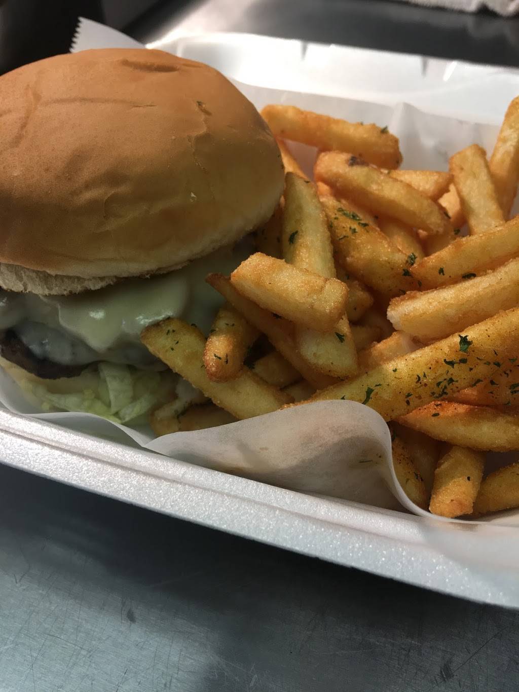 A Square Meal Cafe Main | restaurant | 220 S Main St, Memphis, TN 38103, USA | 9015284750 OR +1 901-528-4750