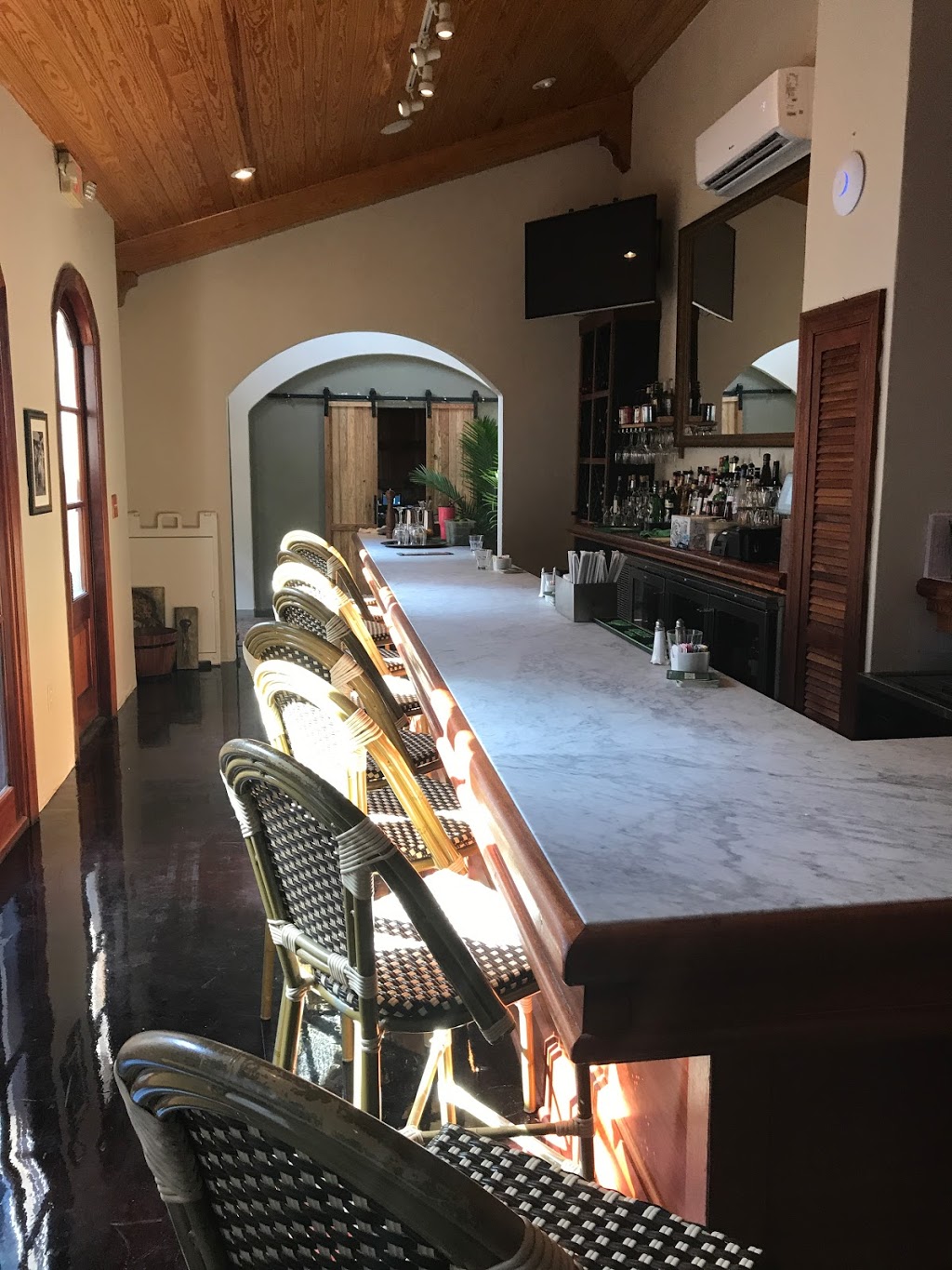 Locals at The Alley | restaurant | 312 Fairhope Ave, Fairhope, AL 36532, USA | 2515177225 OR +1 251-517-7225