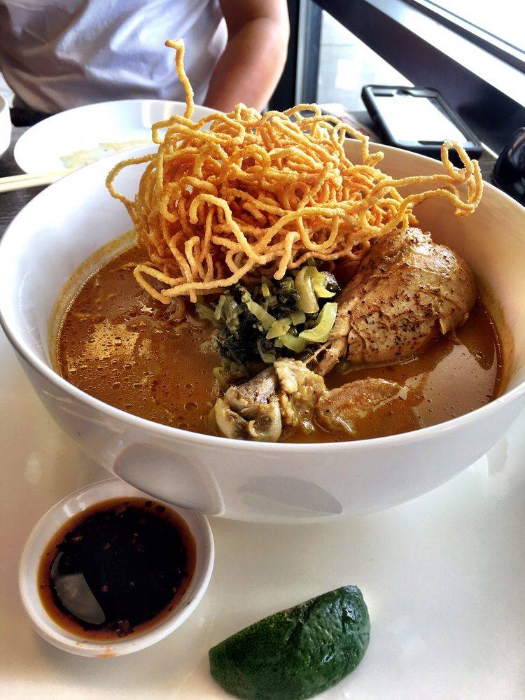 Farmhouse Thai Eatery | restaurant | 98 Wadsworth Blvd #117, Lakewood, CO 80226, USA | 3032372475 OR +1 303-237-2475