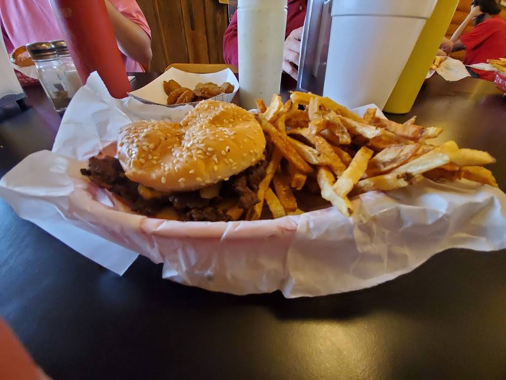 Boudreux Burger Barn | restaurant | 1499 N Meridian Rd #9046, Peck, KS 67120, USA | 3165242763 OR +1 316-524-2763