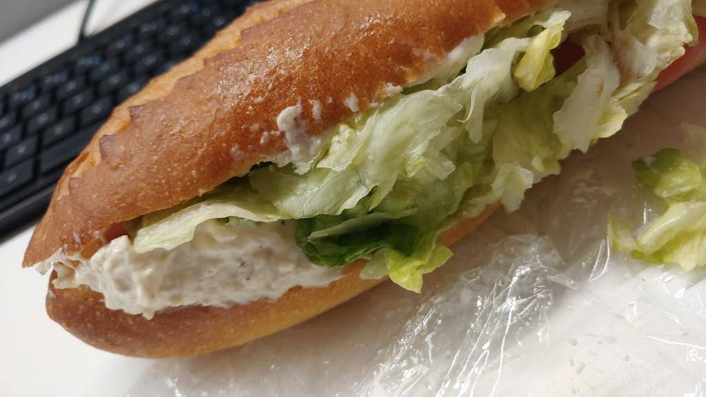 Super Sandwich | meal takeaway | 1115 Rue Sherbrooke Ouest, Montréal, QC H3A 1H3, Canada | 5148421560 OR +1 514-842-1560