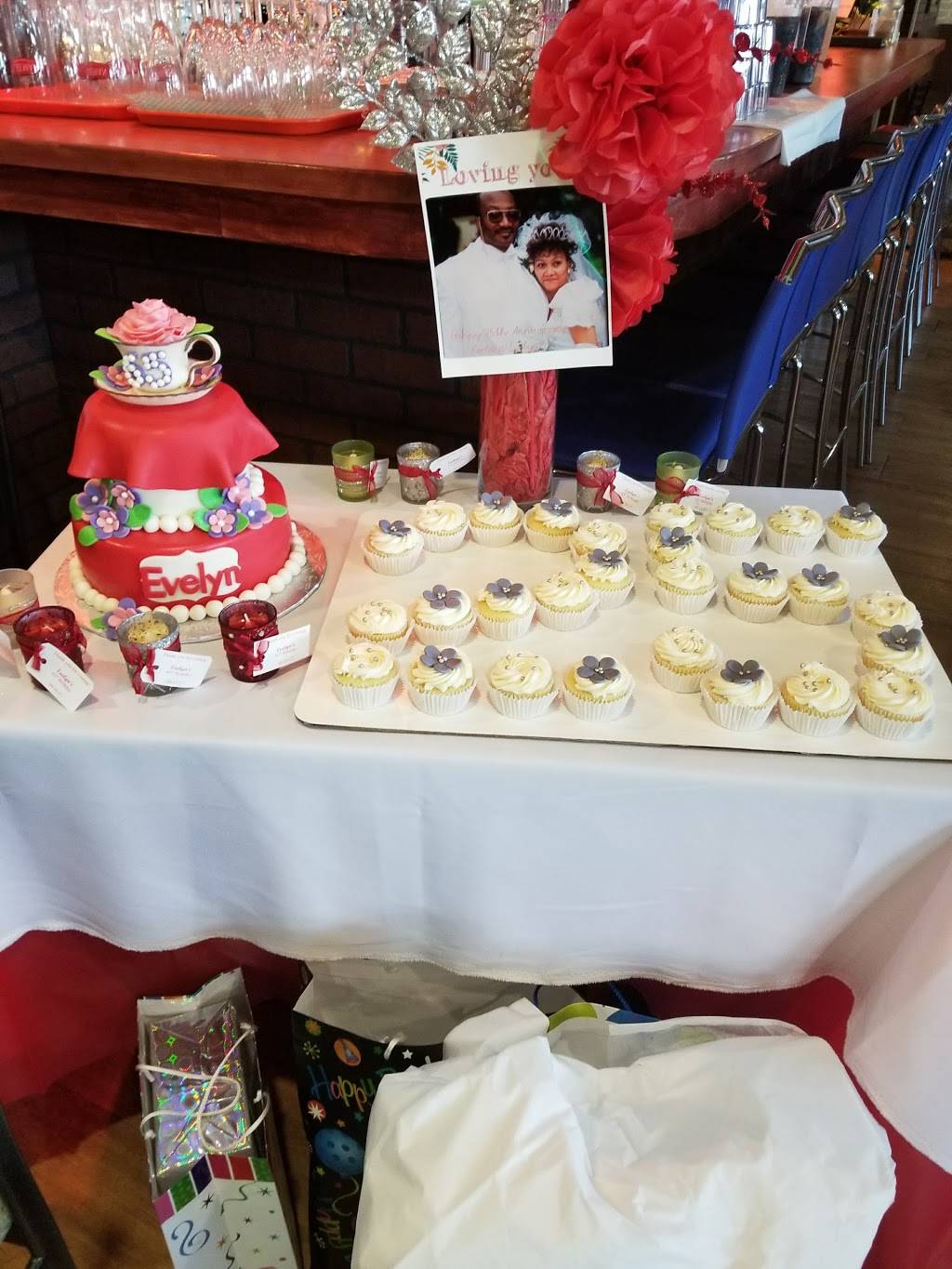 Bikini In Manila | restaurant | 361 Wilson Ave, North York, ON M3H 1T3, Canada | 4166308888 OR +1 416-630-8888