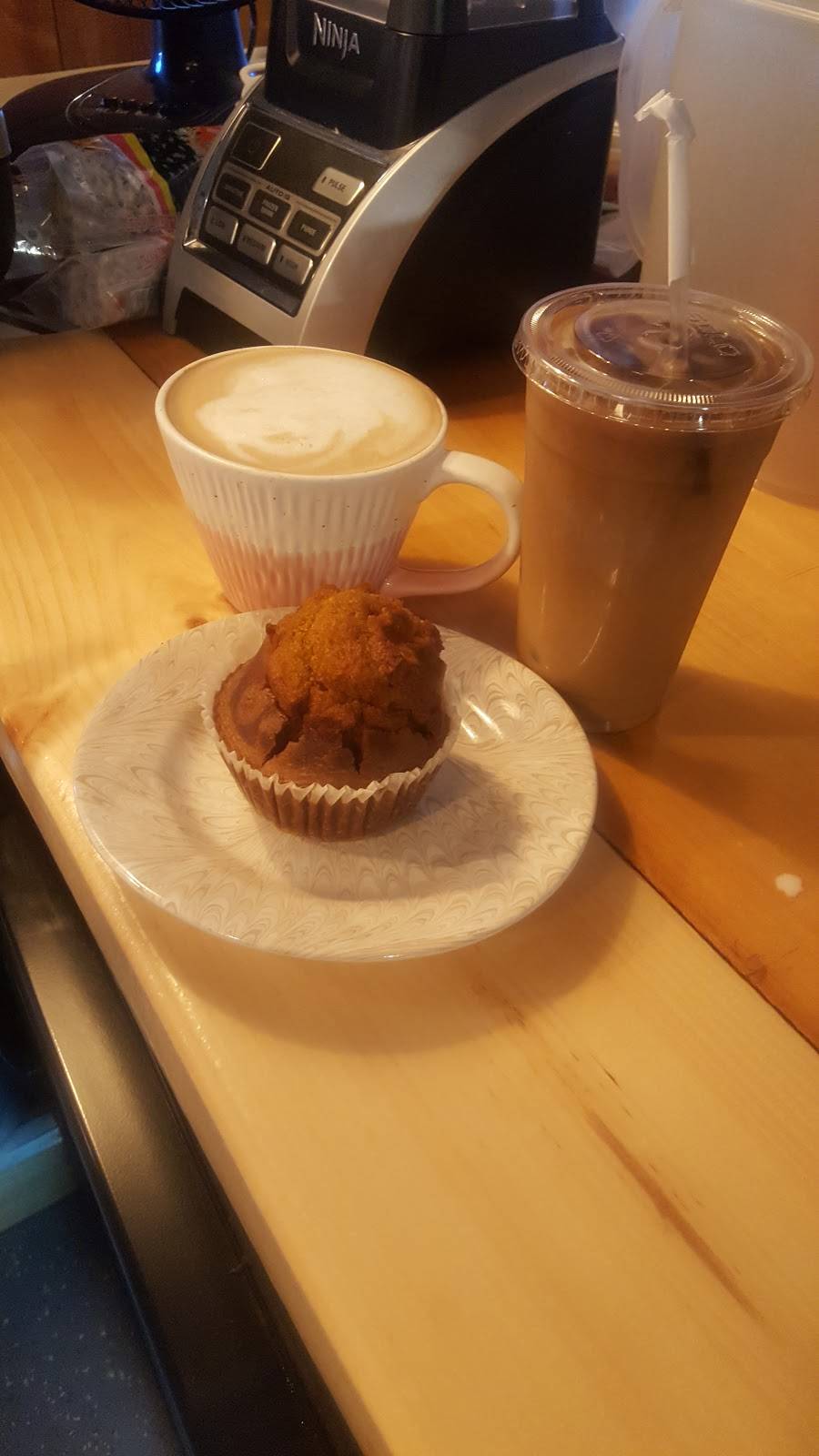 The Moody Mug Cafe | restaurant | 18 State St, Groveton, NH 03582, USA | 6036365096 OR +1 603-636-5096