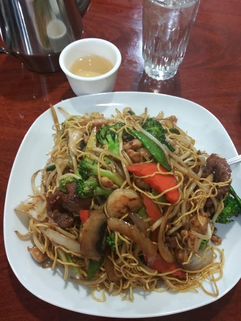 Taipei noodle haus | restaurant | 11642 NE Halsey St, Portland, OR 97220, USA | 5032065090 OR +1 503-206-5090