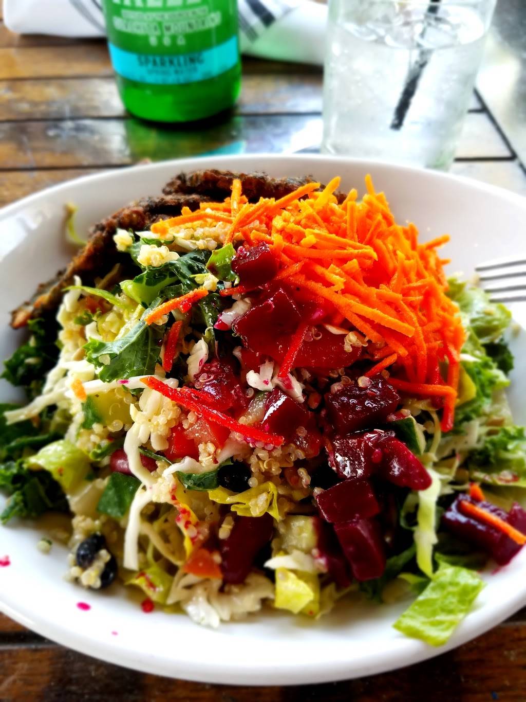 Eureka! | restaurant | 10520 W Stockdale Hwy, Bakersfield, CA 93311, USA | 6612415999 OR +1 661-241-5999