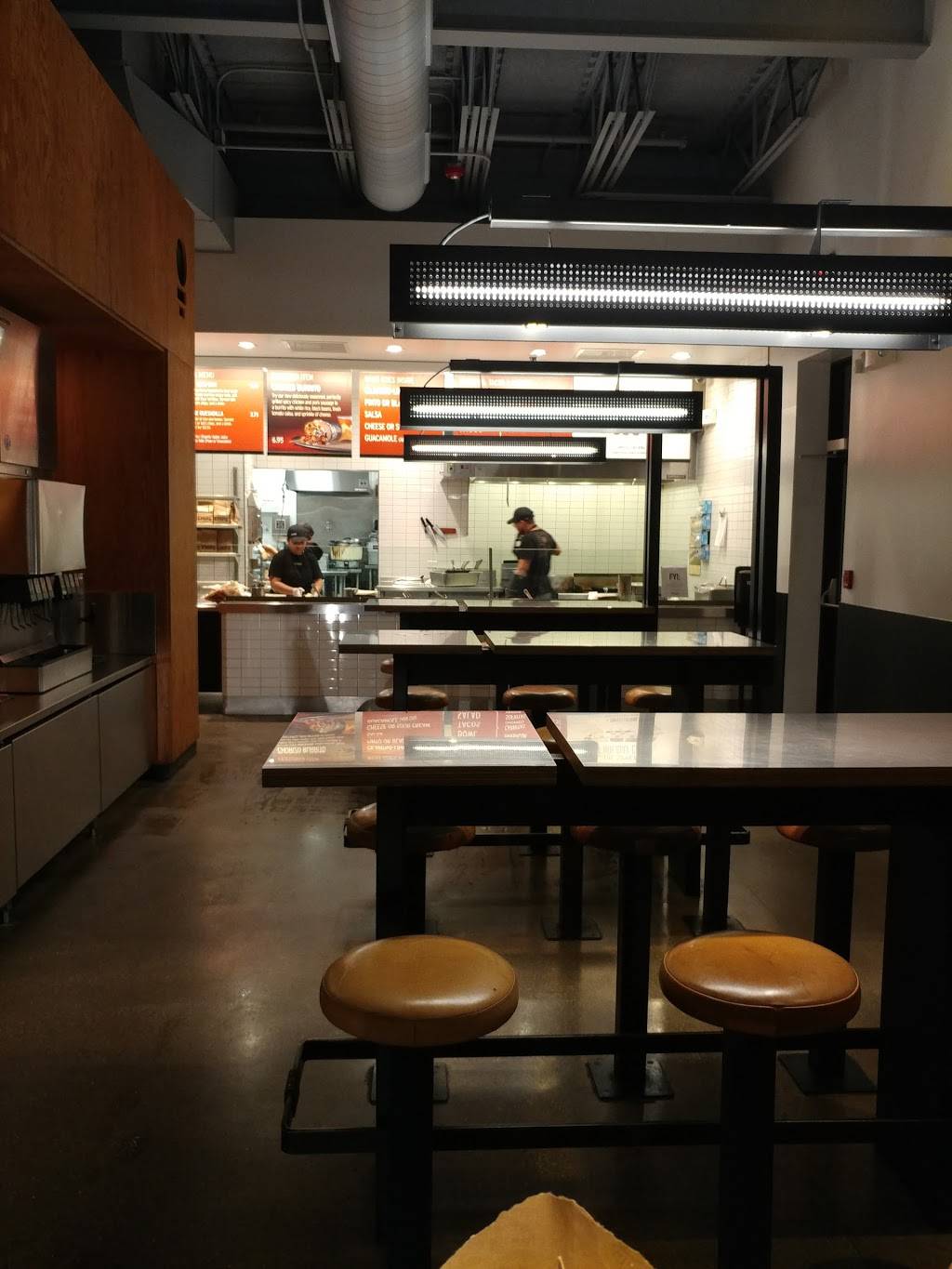 Chipotle Mexican Grill | restaurant | 1936 N Illinois 83, Round Lake Beach, IL 60073, USA | 8475434266 OR +1 847-543-4266